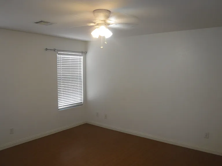10680 Foggy Glen Ave — Photo 7