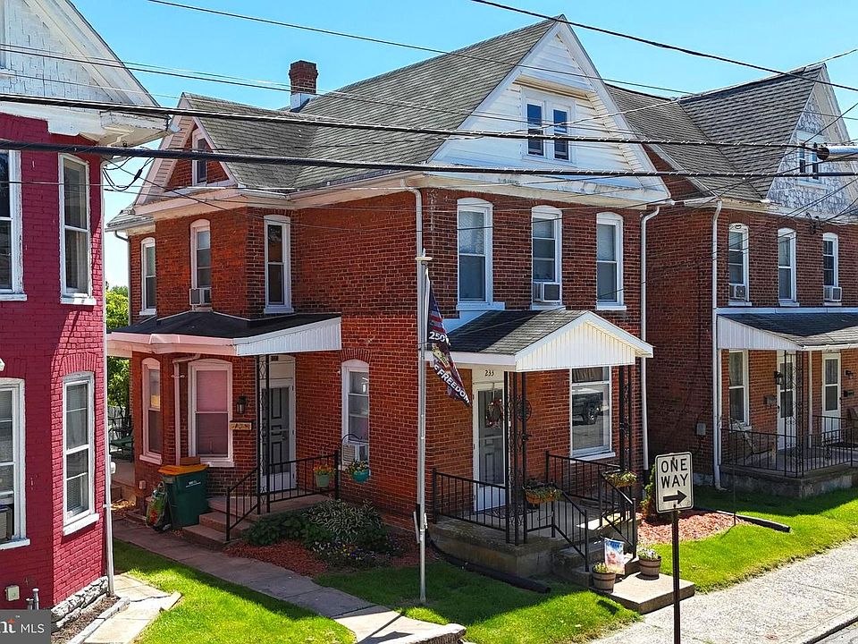 1st image of 233 Cleveland Ave