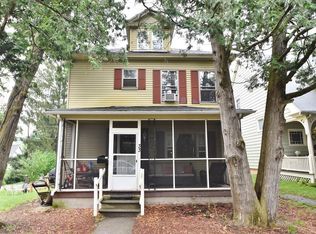 33 N Walnut St, Clinton, MA 01510