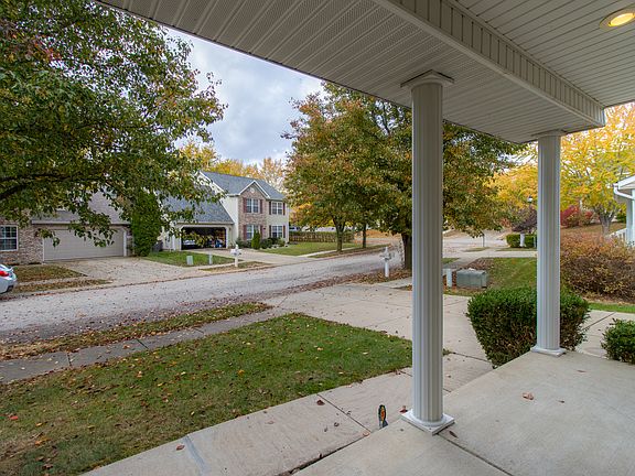 3rd image of 3803 S Claybridge Dr