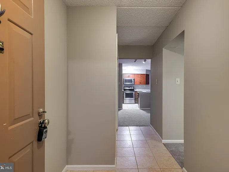 510 Washington Pl #10 — Photo 2