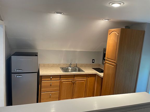 4th image of 1956 Palmer Ave Floor 3