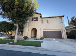 1422 N Pelago Ct, Visalia, CA 93291