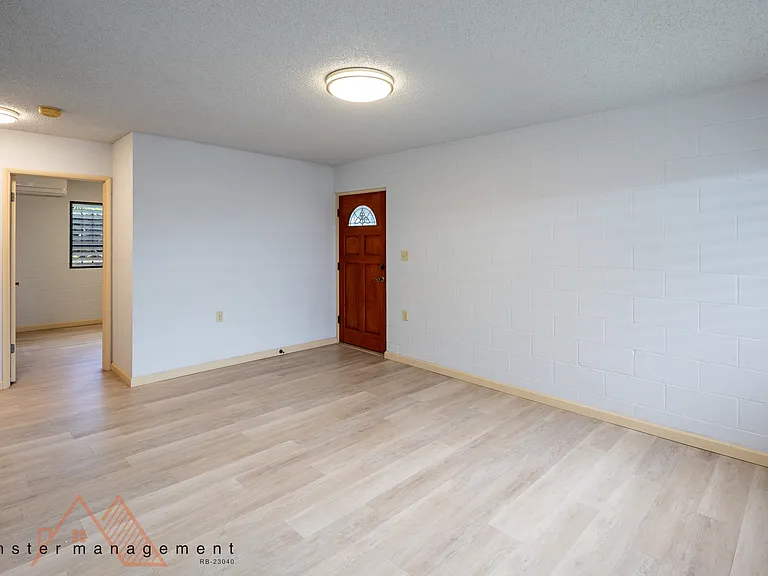 215 Azores St #D — Photo 5