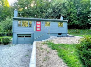 25 High St, Armonk, NY 10504