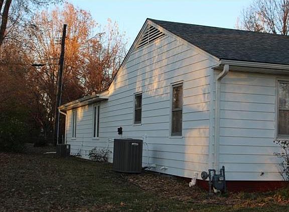2nd image of 151 Dockside Cir