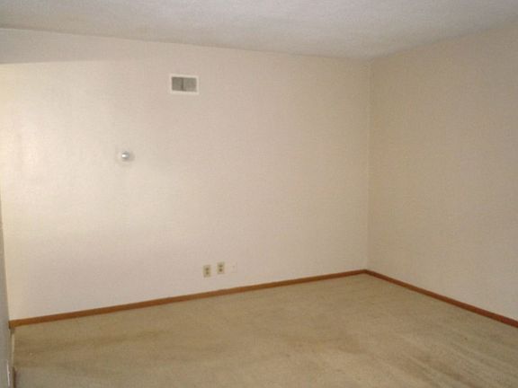5th image of 214 E Church St APT 14