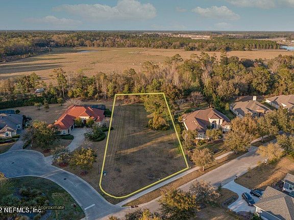 5th image of 2156 Crown Dr