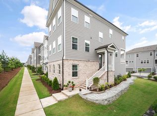 422 Clementine Dr, Cary, NC 27519