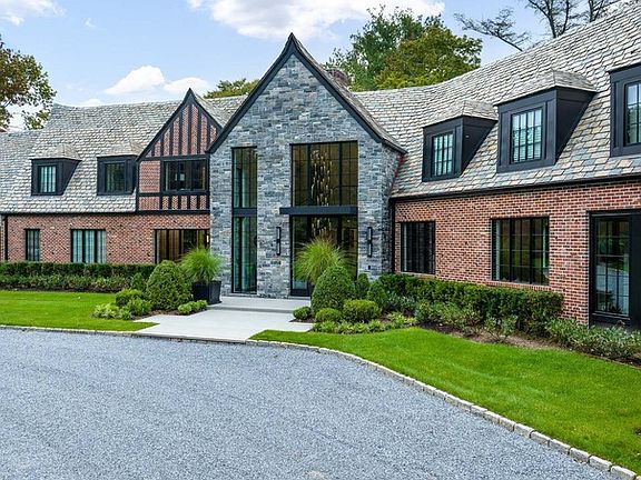 2nd image of 64 Cushman Rd