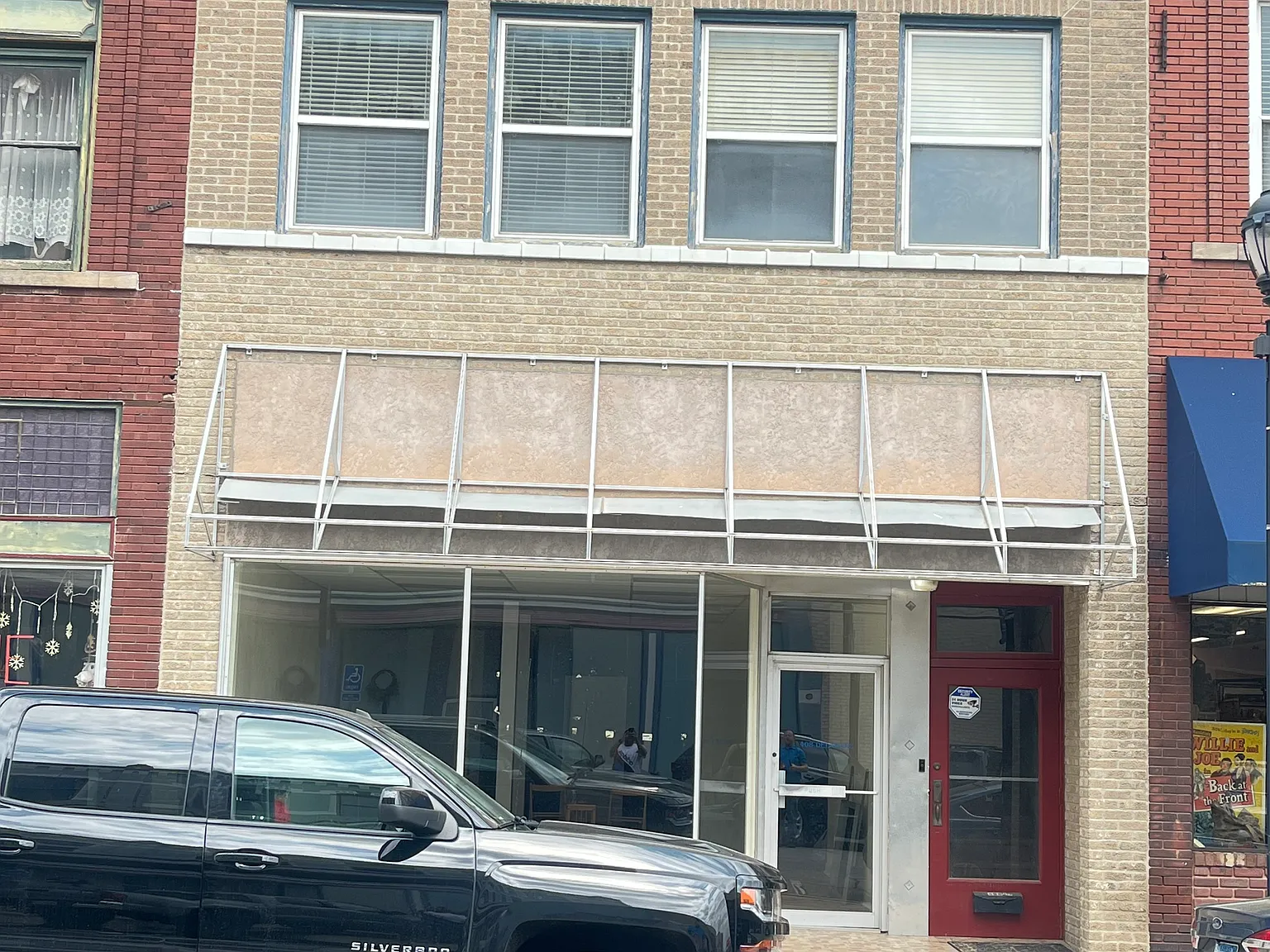SolomonandmimiLLC — Photo 2