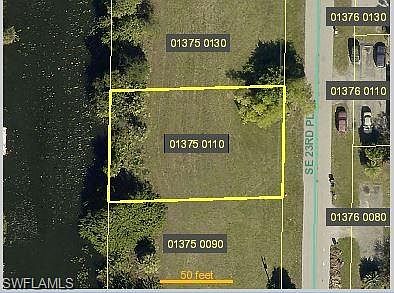 1st image of 528 SE 23rd Pl