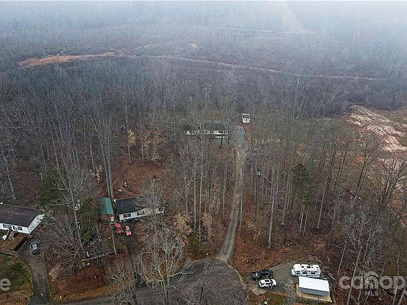 2nd image of 231 Hickory Nut Dr