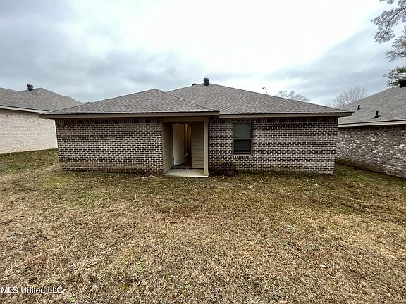 2nd image of 240 Skylane Dr