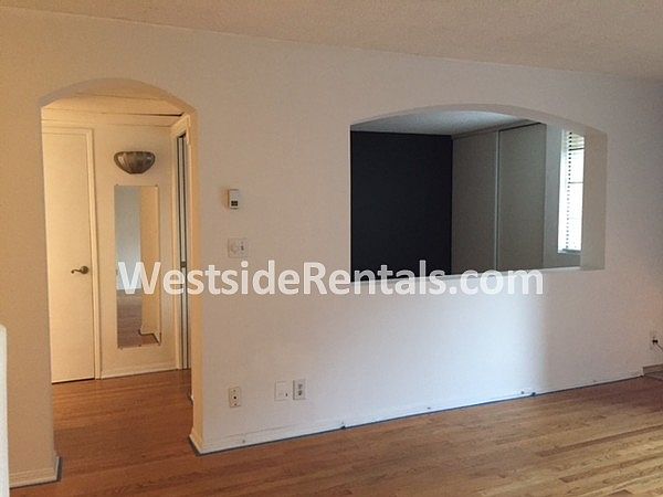 2nd image of 750 N Kings Rd APT 101