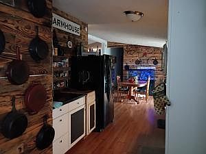 4th image of 830 Arrowhead Lake Rd