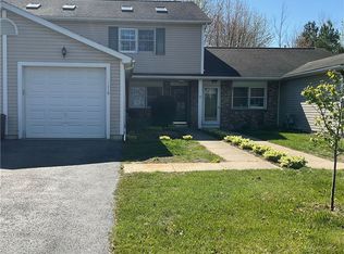 110 Mill Creek Ln, Sackets Harbor, NY 13685