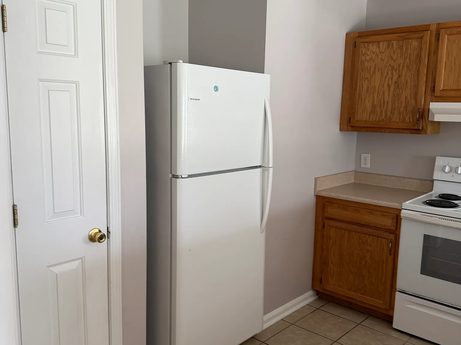 2 bed, 1100 sqft, $1,100 — Photo 4