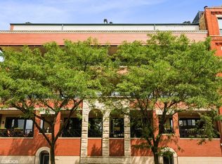 2527 N Sheffield Ave APT 2D, Chicago, IL 60614