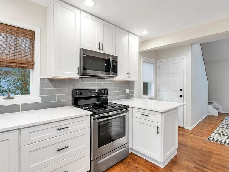 51 Roses Grove Rd — Photo 15