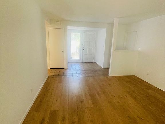4th image of 593 Lelandhaven Way