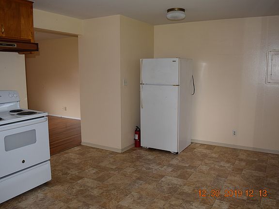 5th image of 484 S Nebergall Loop NE