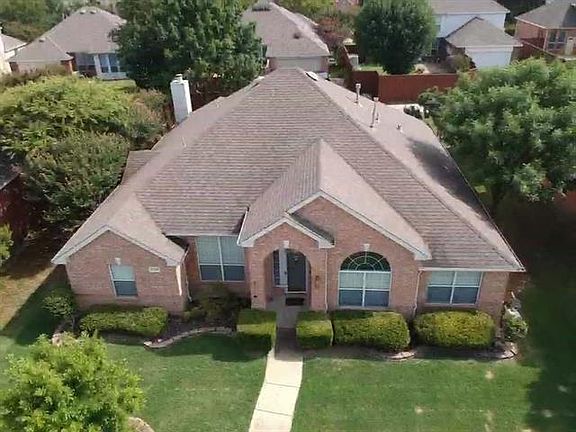 2nd image of 3520 Mason Dr