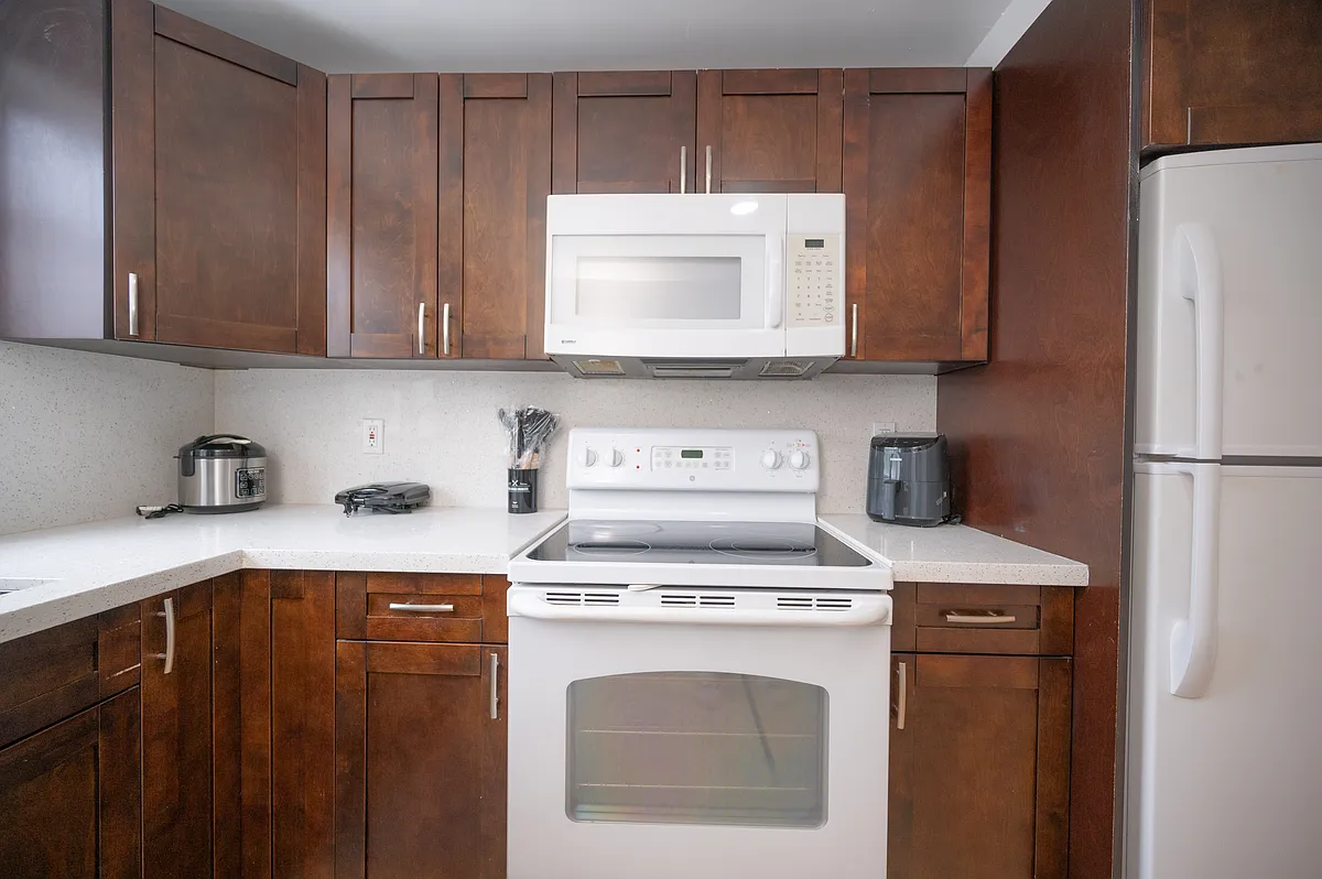 Building Photo - 500 NE 26th St #2C