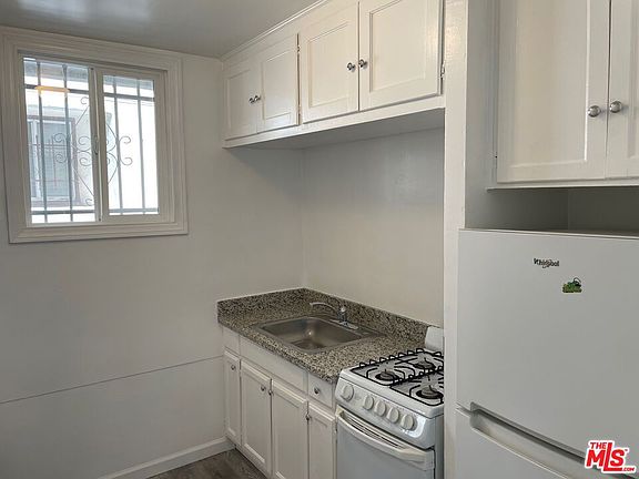 3rd image of 1620 S St Andrews Pl