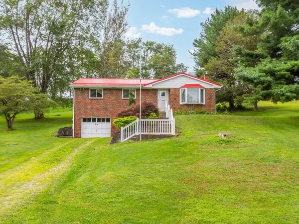 39 Donaldson Rd, Hickory, PA 15340