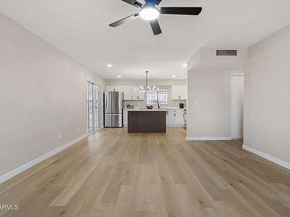 5th image of 6956 W MONTEBELLO Avenue