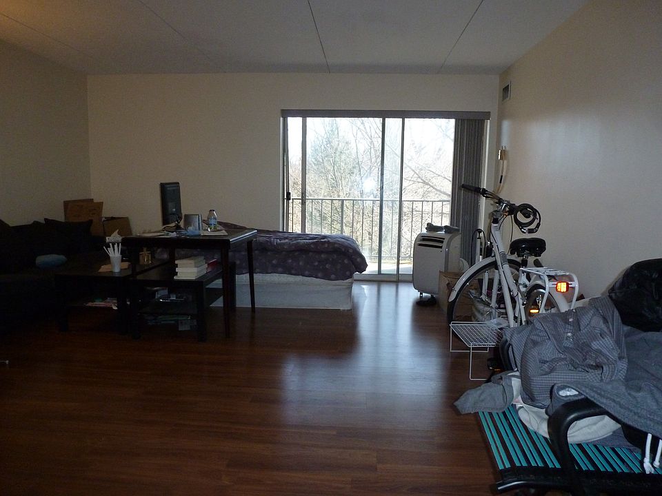 2nd image of 50-56 Broadlawn Park #409