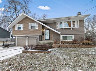 1626 Syracuse Ln, Schaumburg, IL 60193
