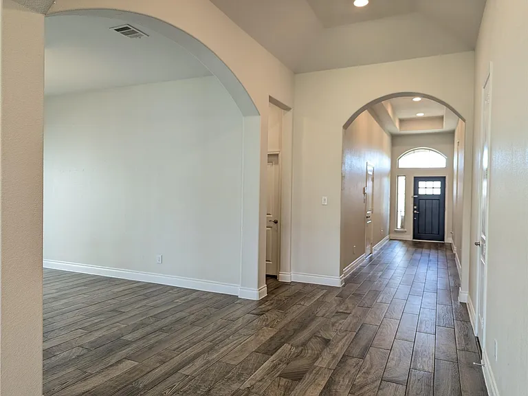 2043 Blackhawk Ridge Ln — Photo 32