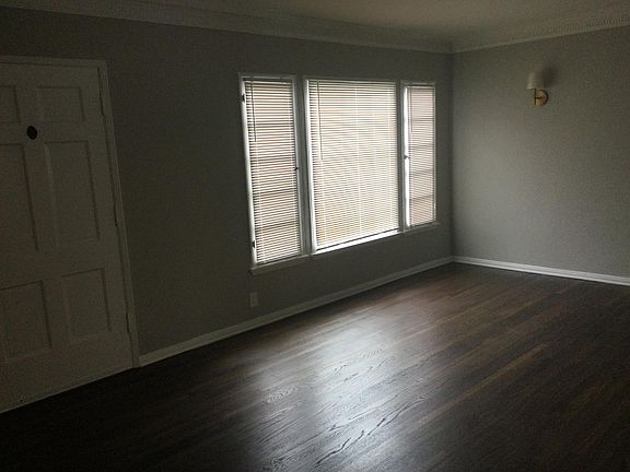 4th image of 829 S Serrano Ave #3
