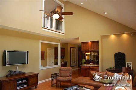 4th image of 1624 Old Barn Cir