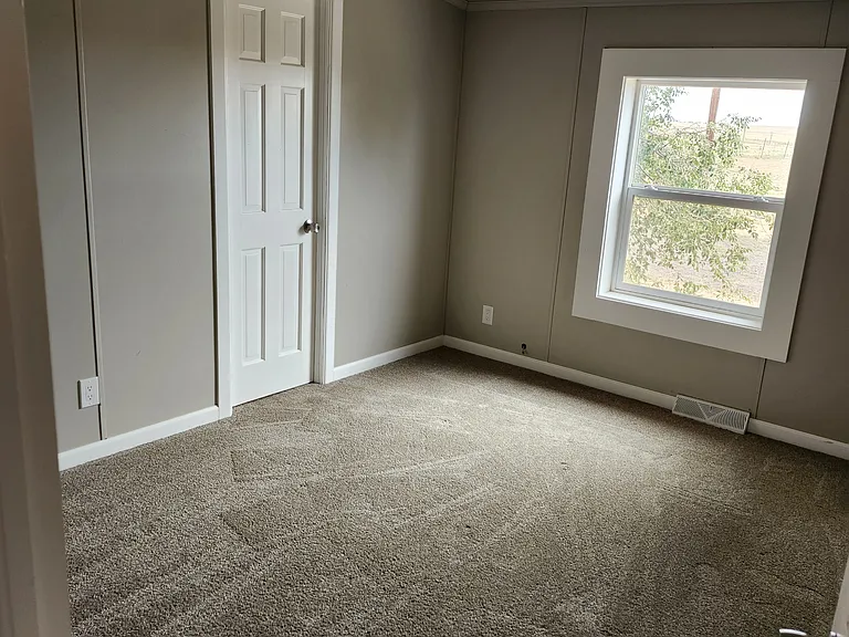 9010 Bowen Ln — Photo 12