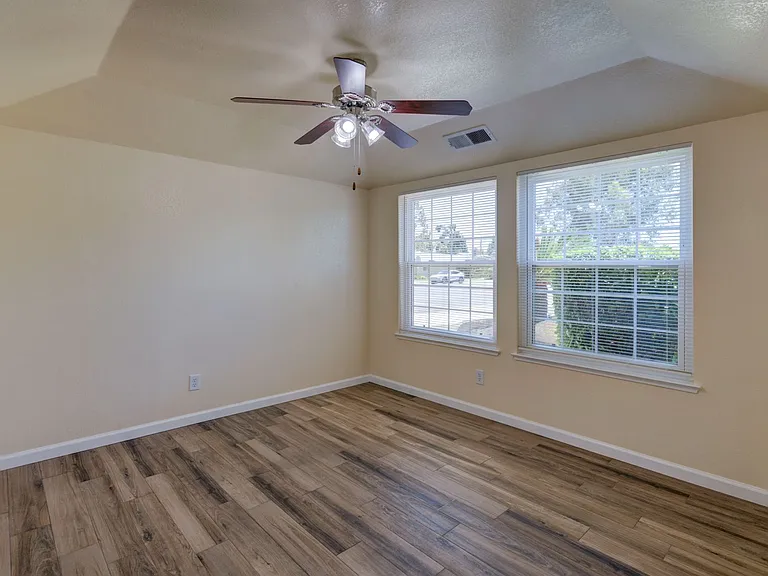 2197 Polson Ave — Photo 7