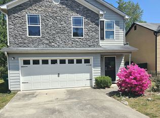 492 Simpson Place Dr, Forest Park, GA 30297