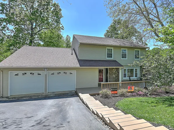 3313 Pine Timbers Dr, Johnson City, TN 37604