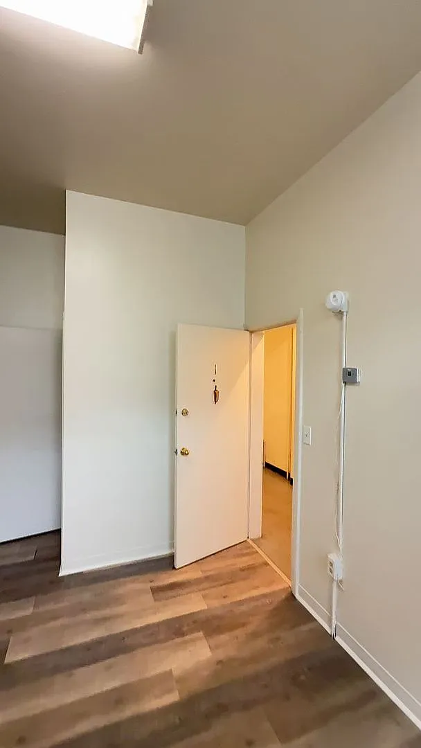 2524 Maryland Avenue — Photo 4