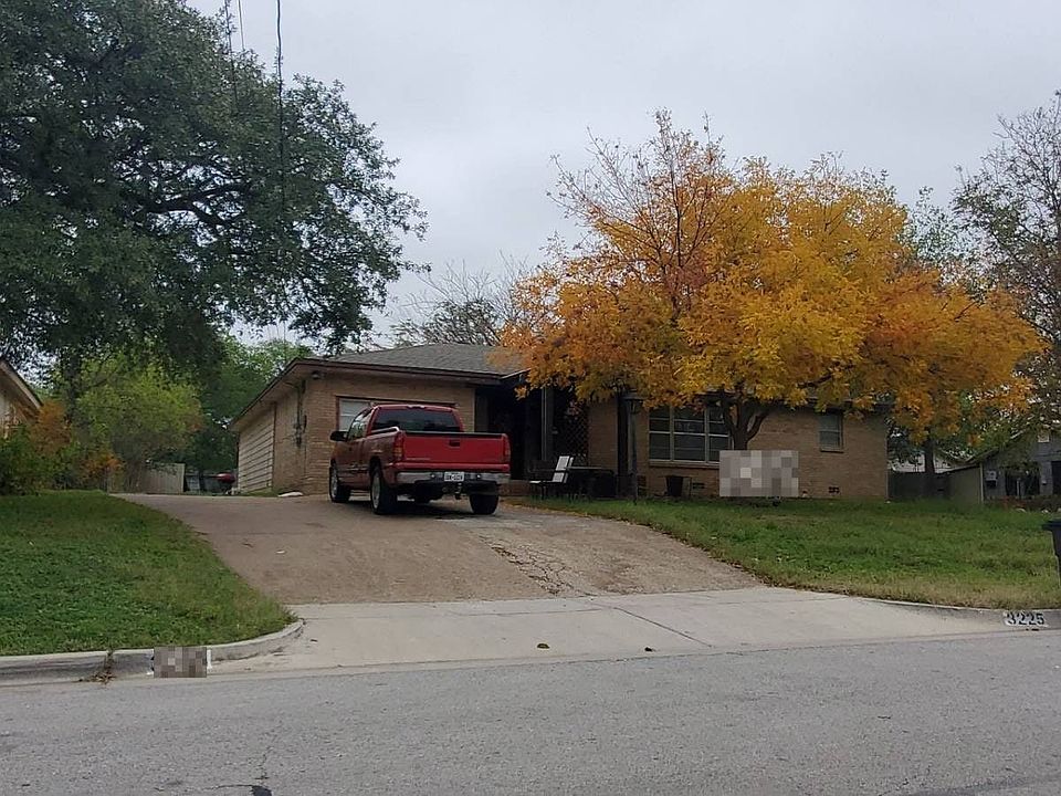 2nd image of 3225 Sappington Pl