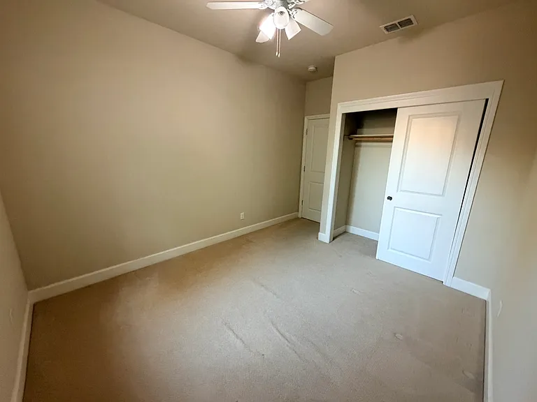 1885 Worthington Cir — Photo 11