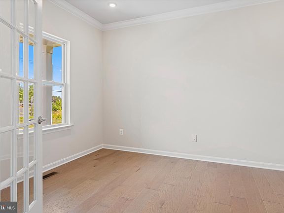3rd image of 11709 Fitzgerald Way