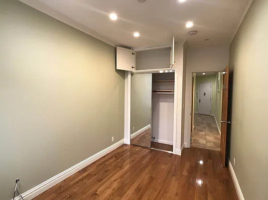 Rented by Mega Homes Realty INC | media 35