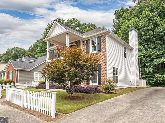 3rd image of 4606 Liberty Square Dr