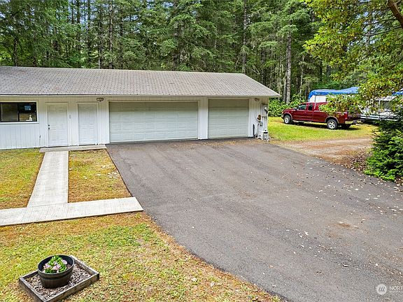 3 car garage + office>