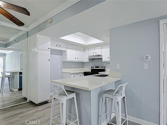 4th image of 278 N Wilshire Ave APT C8