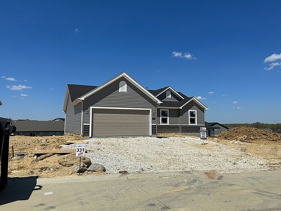 3rd image of 553 Lakewood Dr