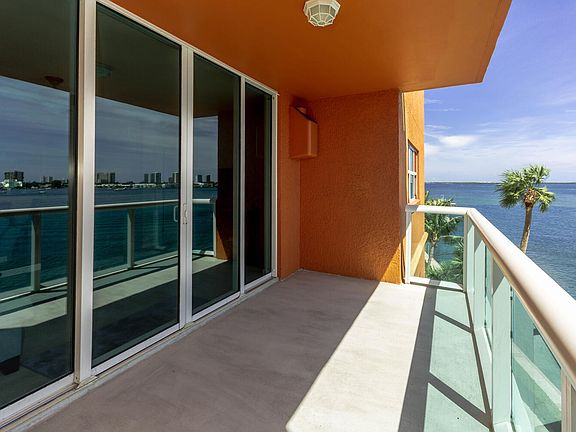 4th image of 2640 Lake Shore Drive #408